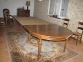 51 Table louis Philippe en noyer à rallonge